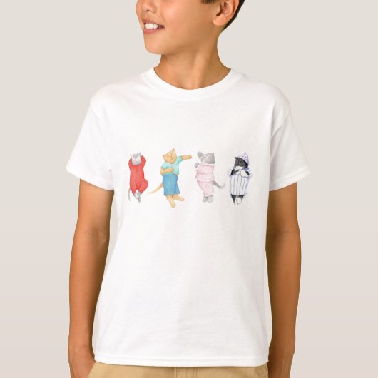 ネコ4匹がパジャマを着た少年用Tシャツ Tシャツ (正面)