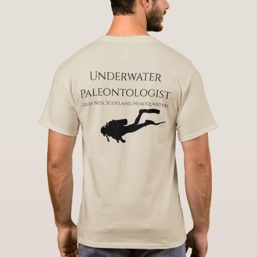 ネス湖の怪獣Tシャツ Tシャツ (裏面)