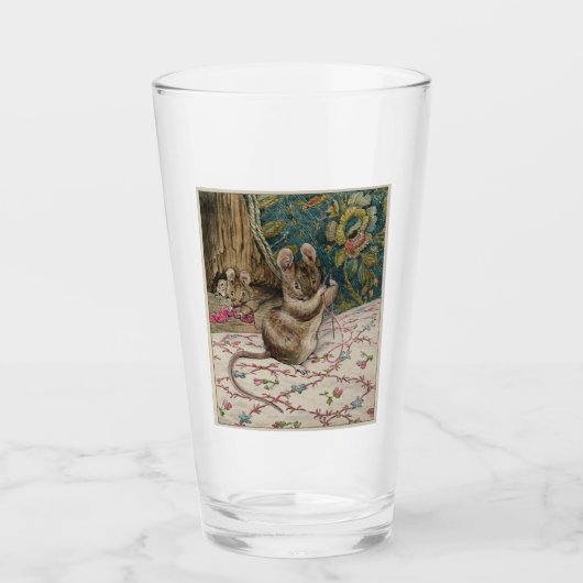ネズミが針を通す（ビアトリックス・ポッター） タンブラーグラス (正面)