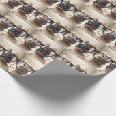 ネズミが黒い眼鏡の後ろから覗き込む ラッピングペーパー (角)