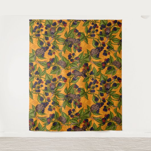 ネズミとブラックベリーのオレンジタペストリー タペストリー (正面)