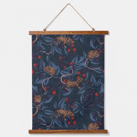 ネズミと海軍のブラックベリー 吊り下げ型タペストリー (正面)