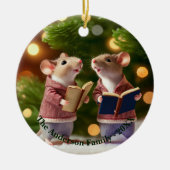 ネズミパーソナライズされたがキャロルを歌う セラミックオーナメント (正面)