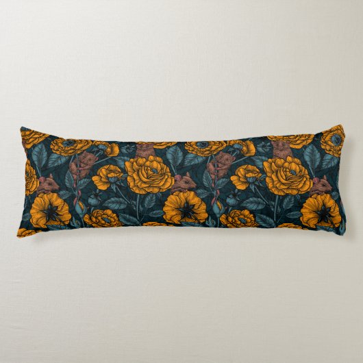 ネズミパーティーはオレンジと青 ボディピロー (正面)