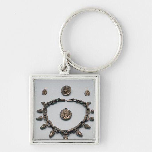 ネックレス、イヤリング、ブローチおよびペンダント、c.1870 キーホルダー (正面)