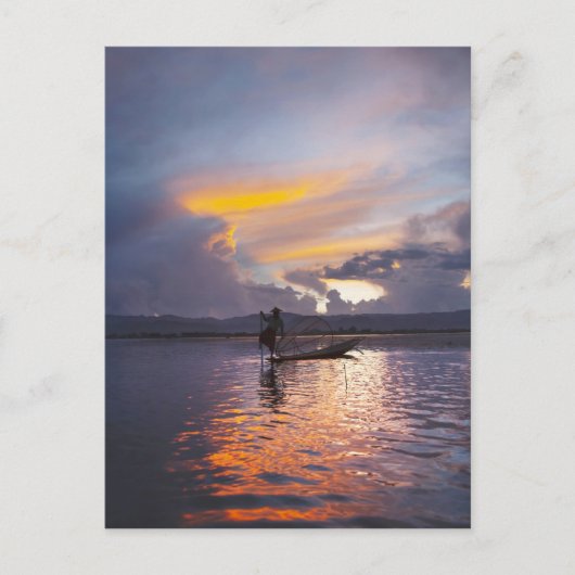 ネット付きインタ漁師レッグ漕ぎボート魚釣り ポストカード (正面)