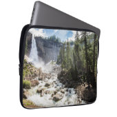 ネバダの滝 ラップトップスリーブ (正面右)