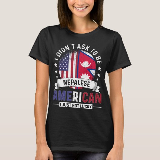 ネパール系アメリカ人フラッグスプライドカントリーネパール国旗 Tシャツ (正面)