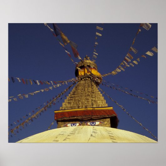 ネパール、カトマンズ。祈りの言葉旗の下で注意深く ポスター (正面)