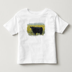ネブラスカのひまわりの中の子牛 トドラーTシャツ