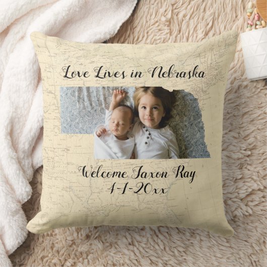 ネブラスカ州に住む古い地図州の形をした写真 クッション (ブランケット)