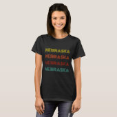 ネブラスカ州のレトロ・タイポグラフィ アメリカの州 Tシャツ (正面フル)