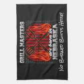 ネブラスカ州生まれでグリルのマスターがスローガンを追加 キッチンタオル (縦)