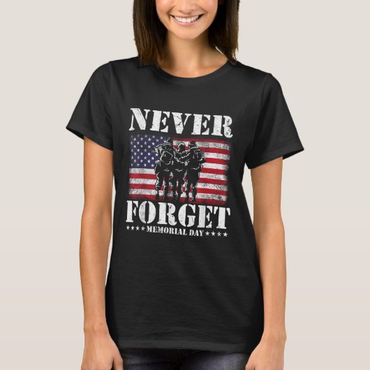 ネベ忘れスアメリカ国旗のメモリアルデー Tシャツ (正面)