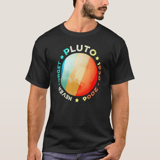 ネベ忘れルプートおもしろいレトロ惑星宇宙Sce Tシャツ (正面)