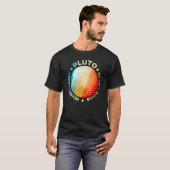 ネベ忘れルプートおもしろいレトロ惑星宇宙Sce Tシャツ (正面フル)