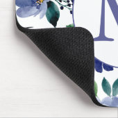 ネービ素朴ーブルーウォーターカラーフローラモノグラム マウスパッド (コーナー)