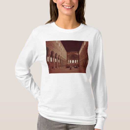 ネーブおよび祭壇の眺め Tシャツ (正面)