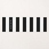 ネームシックな白黒のパーソナライズストライプ ヨガマット (正面(横))