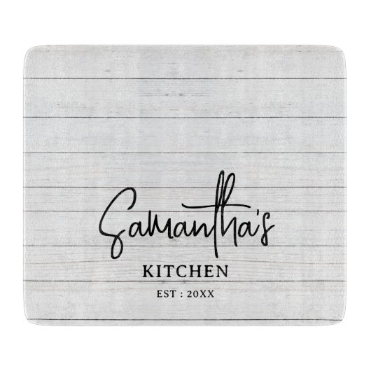 ネームパーソナライズされたグレイ木材ファームハウスキッチン カッティングボード (正面)