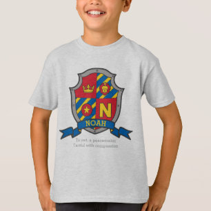 ノアNの一流の意味頂上は盾をナイト爵に叙します Tシャツ