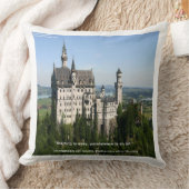 ノイシュワンシュタイン城&ドイツことわざ装飾用クッション クッション (ブランケット)