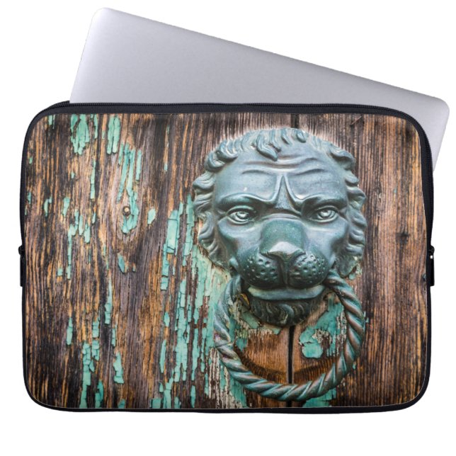 ノック天国のドア ラップトップスリーブ (正面)