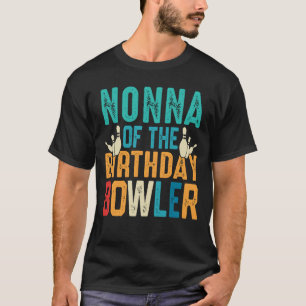 ノナ・オブ・ザ・誕生日ボウリングをする人、 クリケットの投手ボーリング Tシャツ