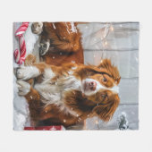 ノバスコシアダックトーラードッグクリスマスフェスティバル フリースブランケット (正面(横))