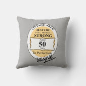 ノベルティ50thマイルストーン誕生日おもしろいBeerLabel クッション (裏面)
