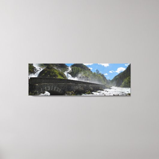 ノルウェーのキャンバスにラテフォッセンの滝 キャンバスプリント (正面)