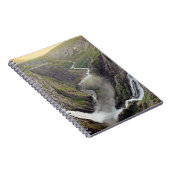 ノルウェーのノートのVoringsfossenの滝 ノートブック (右側)