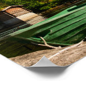 ノルウェーのフィヨルドで緑のボートのポスタープリント ポスター (角)