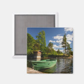 ノルウェーのフィヨルドに浮かぶ緑のボート マグネット (正面/裏面)