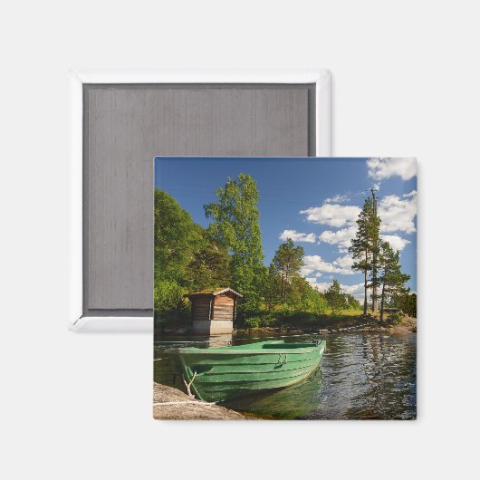ノルウェーのフィヨルドに浮かぶ緑のボート マグネット (正面/裏面)