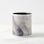 ノルウェーのフィヨルド(キャンバスの油)の船遊び ツートーンマグカップ (中央)