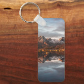 ノルウェーの山々の風景の写真 キーホルダー (正面)