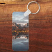 ノルウェーの山々の風景の写真 キーホルダー (裏面)