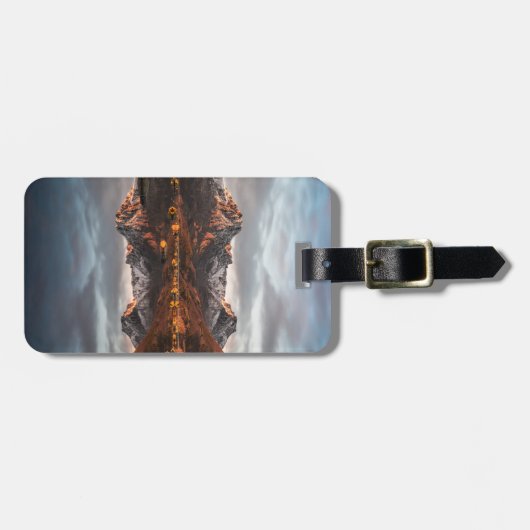 ノルウェーの山々の風景の写真 ラゲッジタグ (正面横)