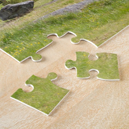ノルウェーの荒野の芝地の屋根の丸太小屋 ジグソーパズル (側面)