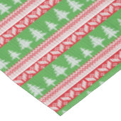 ノルウェーの高山紅と緑のクリスマスツリー テーブルクロス (アングル)