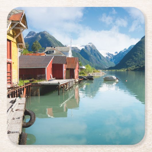 ノルウェーのFjaerlandsfjordのフィヨルドの景色 スクエアペーパーコースター (正面)