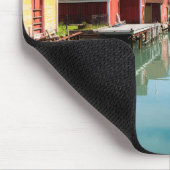 ノルウェーのFjaerlandsfjordのフィヨルドの景色 マウスパッド (コーナー)