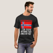ノルウェー国旗男性への女性ノルウェー北欧P Tシャツ (正面フル)