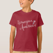 ノルウェー系アメリカ人の入れ込んだハート Tシャツ (正面)