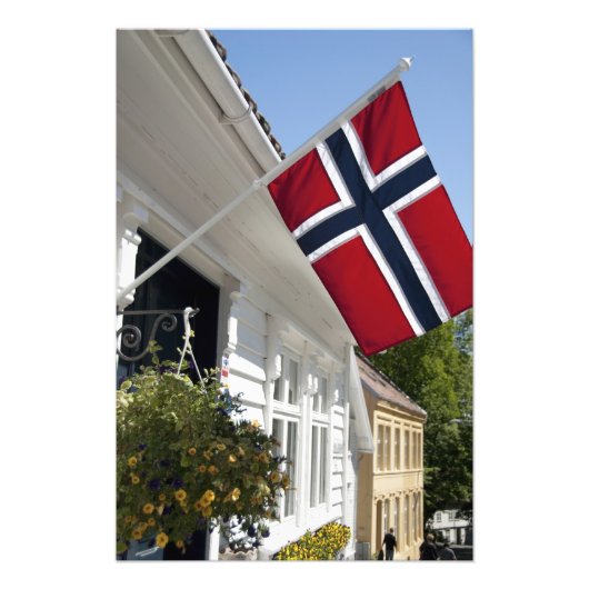 ノルウェー、スタヴァンゲル。歴史的な市街中心部の景色 フォトプリント            (正面)
