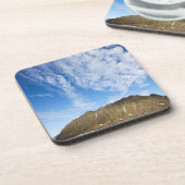 ノルウェー、スバルバード、急な崖の上の雲 コースター (左側)