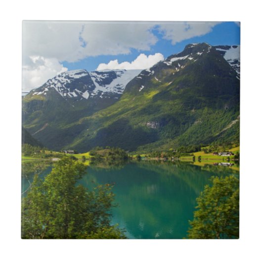 ノルウェー、フロエン湖の風景 タイル (正面)