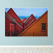 ノルウェー、ベルゲンのブリュッゲンの後ろ キャンバスプリント (インサイチュ (ウッドフロア))