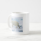 ノルウェー、ホッキョクグマの歩行 コーヒーマグカップ (正面左)